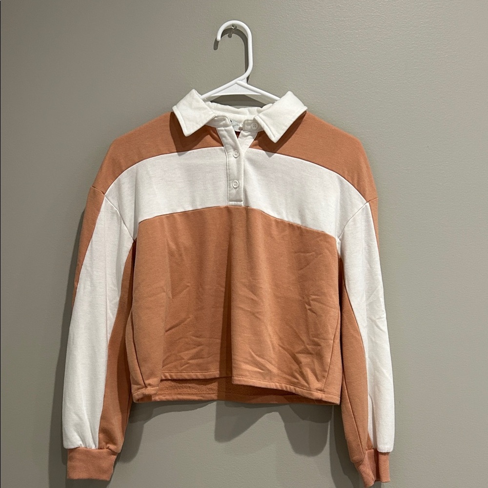 Hippie Rose White and Tan Collared Top